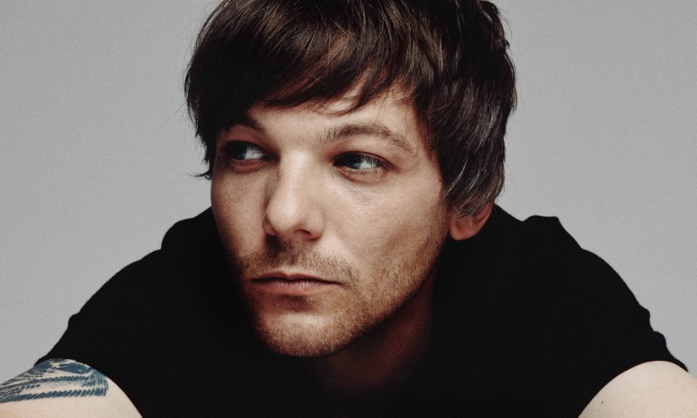 Louis Tomlinson delivers birthday message to fan
