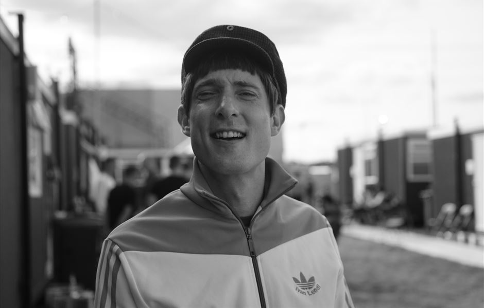 Gerry Cinnamon releases new track 'Head in the Clouds'