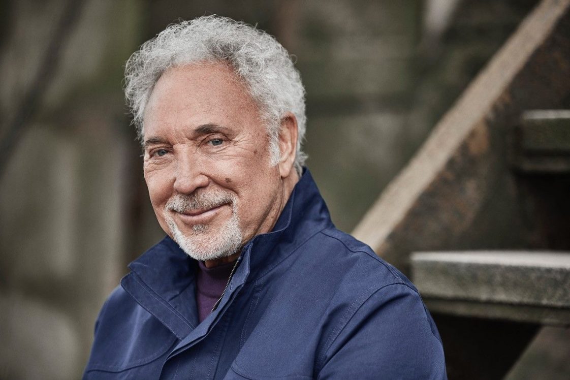 REVIEW Tom Jones Live at Shepherd's Bush Empire CelebMix