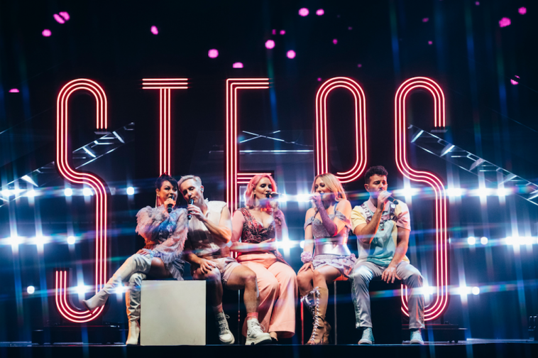 steps on tour