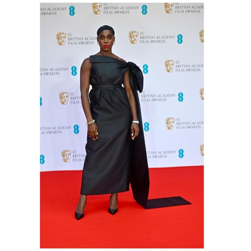 Bafta Film Awards 2022 red carpet in pictures - BBC News