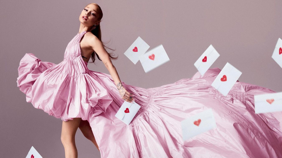 Smell the love… Ariana Grande's “LOVENOTES” fragrances are on their way to you!