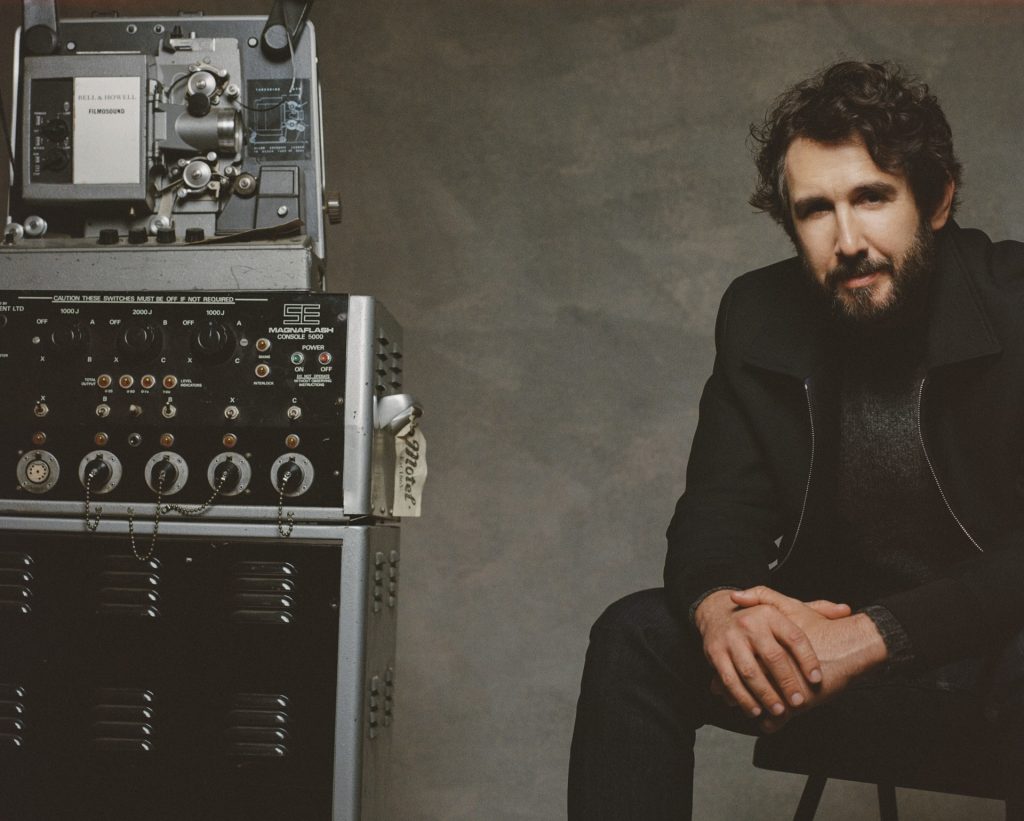 Josh Groban Goes to the Movies on Lush New Album ‘CINEMATIC’ Josh Gorban CINEMATIC
