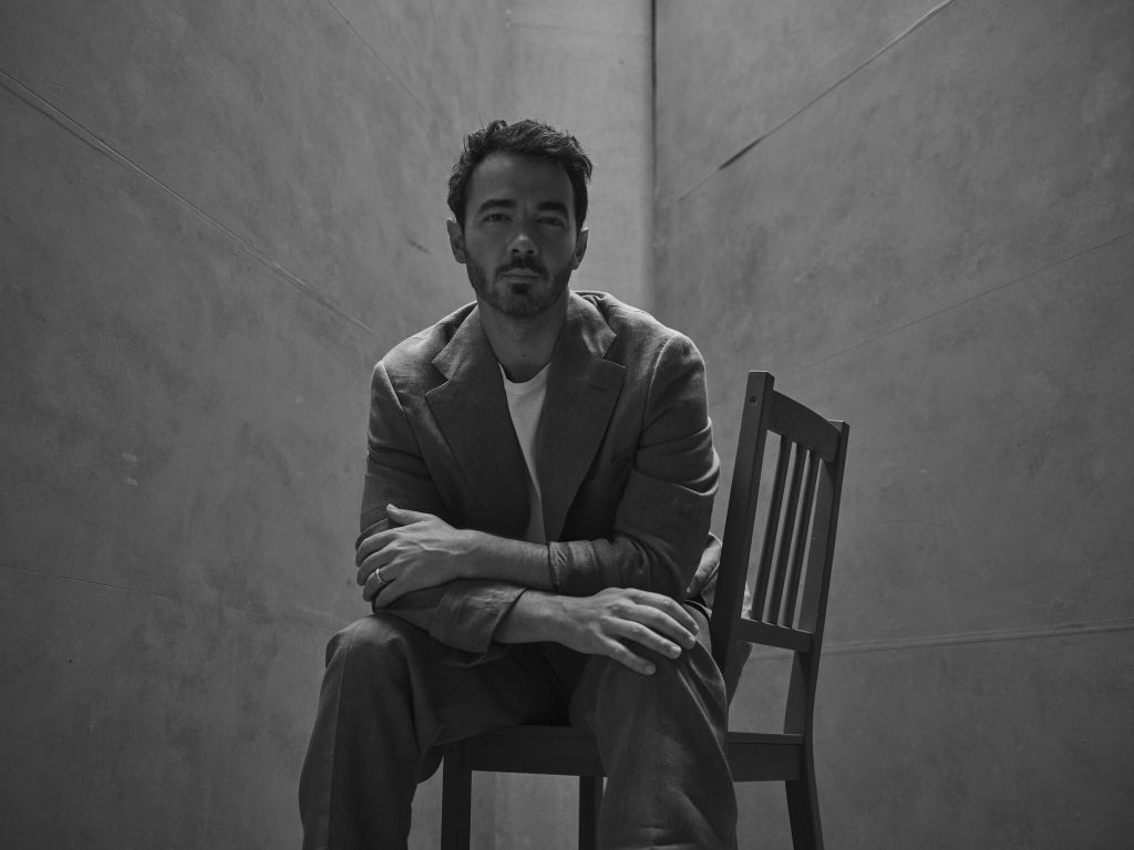 Kevin Jonas Shares Latest Single ‘Little Things’