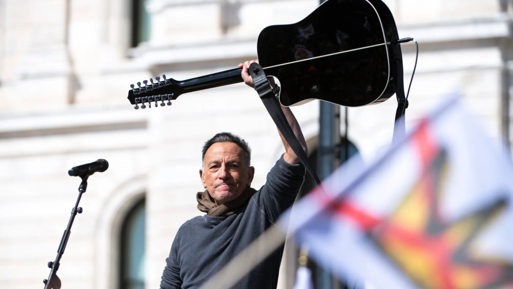 Bruce Springsteen Receives Social Justice Award at Tribeca Festival 2026 Bruce Springsteen Receives Social Justice Award at Tribeca Festival 2026