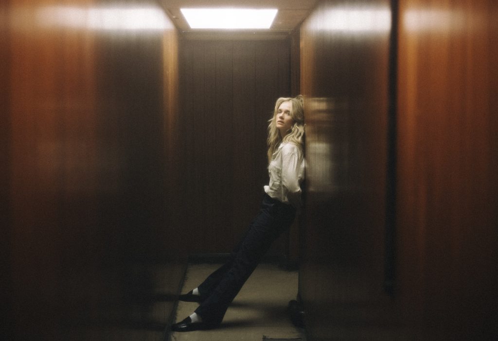 Florrie Continues To Embraces Pop on Her Own Terms With New Single ‘Magic For a While’ Florrie
